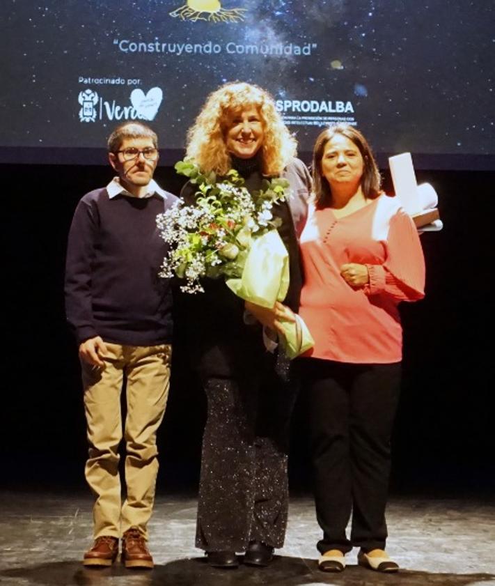 Imagen secundaria 2 - Vera vive la fiesta de la plena inclusión en la III Gala de Asprodalba