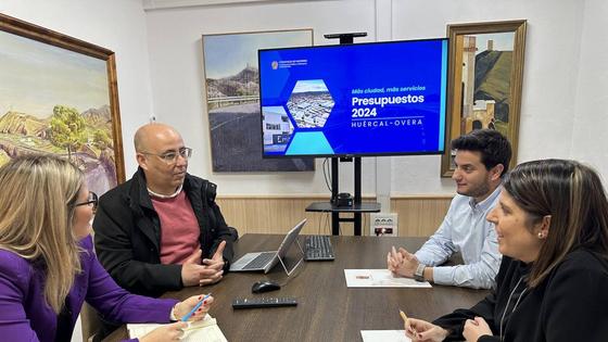 El Ayuntamiento de Huércal-Overa vuelve a incrementar las becas en las cuentas de 2024