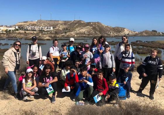 Arranca en Vera el proyecto de divulgación ambiental «Aprendiendo a mirar el salar de los Canos»