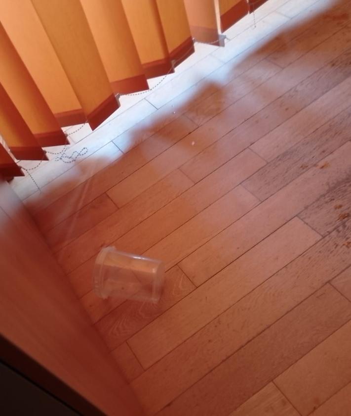 Imagen secundaria 2 - Rocían un bote con heces y orines en el despacho de Álvaro Ramos, teniente de alcalde de Garrucha