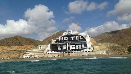 El TSJA llevará a Carboneras ante la Fiscalía si no da cuenta de que el PGOU cumple con el Algarrobico