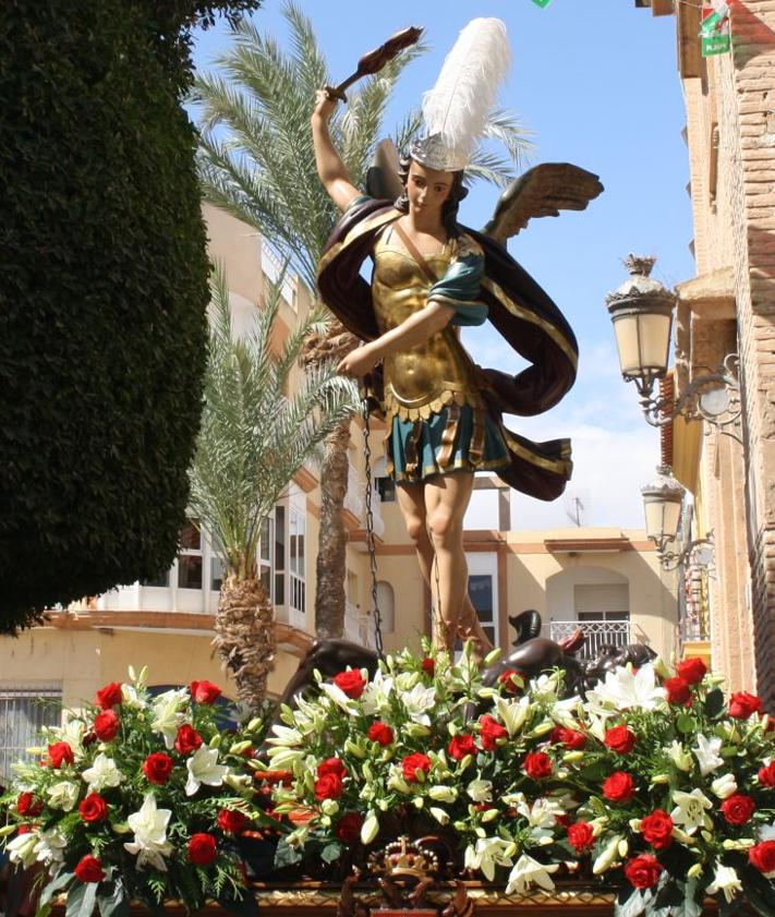 Imagen secundaria 2 - Jesús Peregrín ya es hijo predilecto de su pueblo, Pulpí