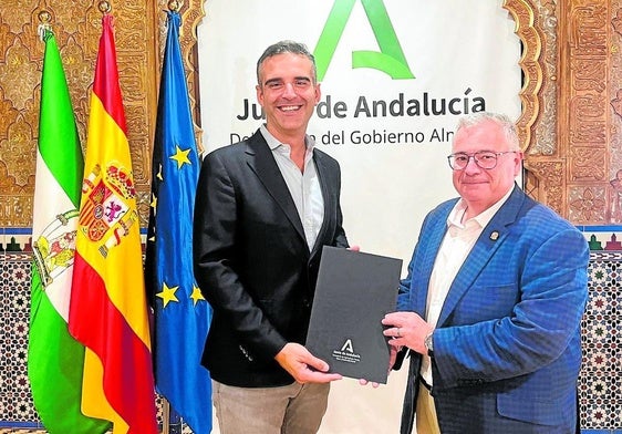 La Junta garantiza el suministro de agua desalada a Garrucha