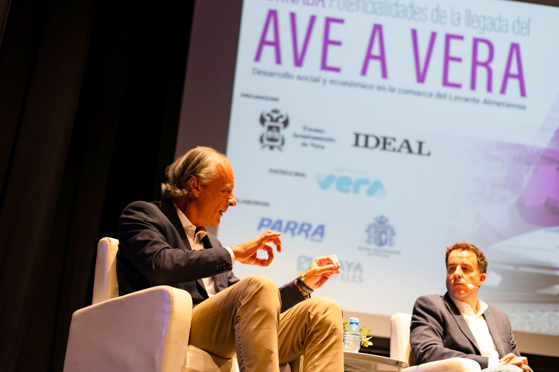 La jornada del AVE en Vera, en fotos