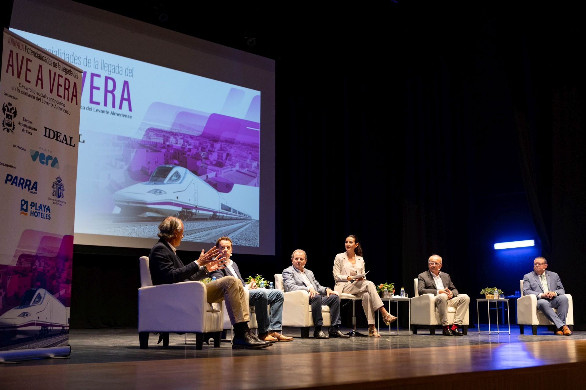 La jornada del AVE en Vera, en fotos