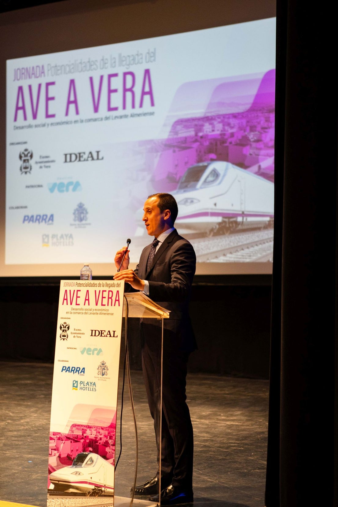 La jornada del AVE en Vera, en fotos
