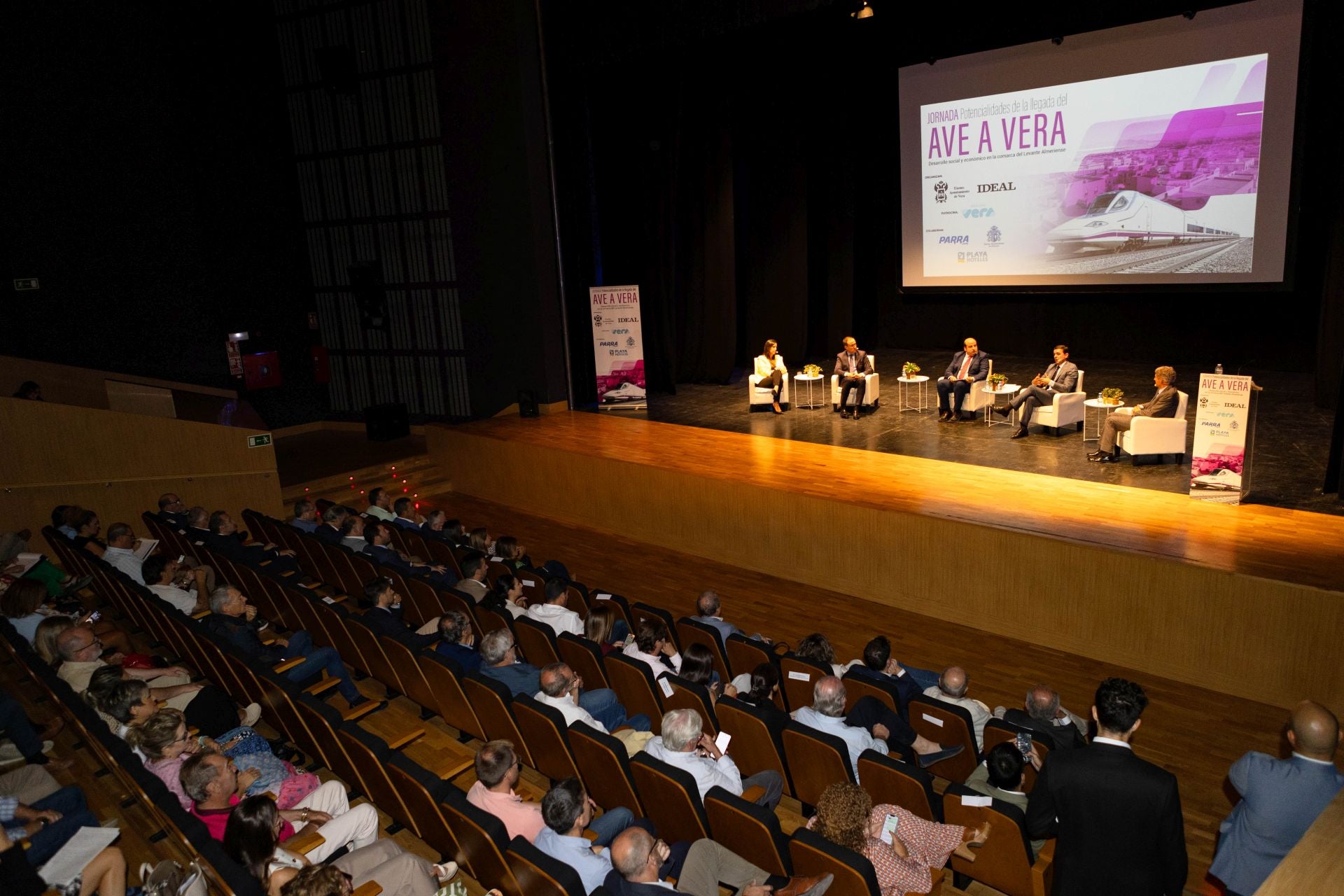 La jornada del AVE en Vera, en fotos