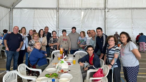 Las asociaciones vecinales de Huércal-Overa, en las migas y en las 'tajás'