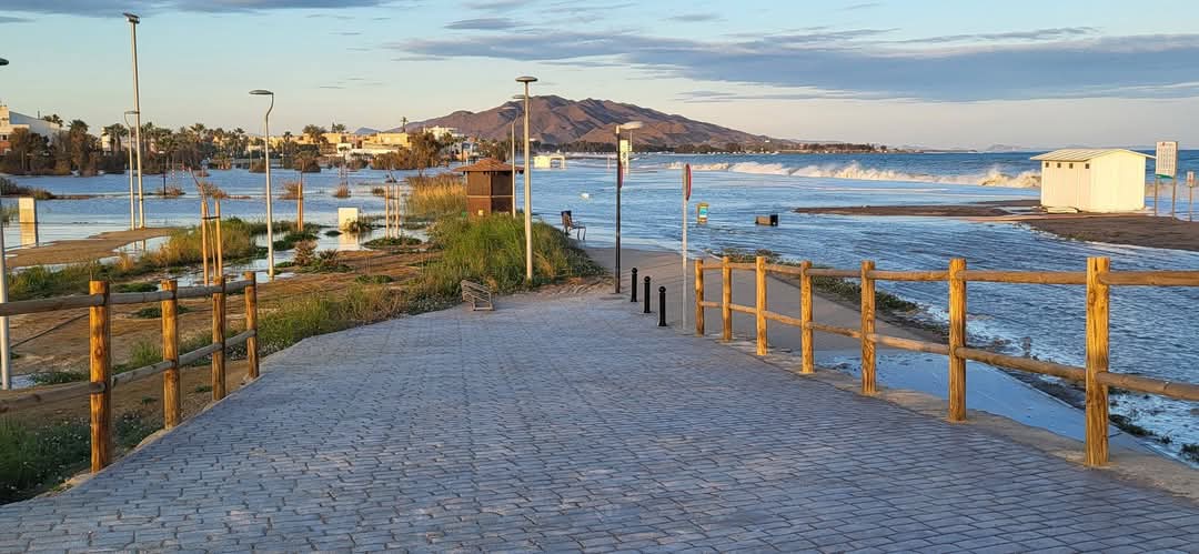 Así ha quedado Vera Playa tras el último temporal marino