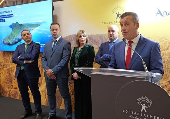 'Carboneras, todo el año en su mejor versión, la campaña de Fitur para atraer turistas más allá del verano