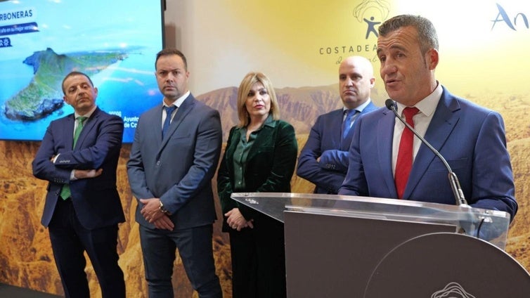 'Carboneras, todo el año en su mejor versión, la campaña de Fitur para atraer turistas más allá del verano