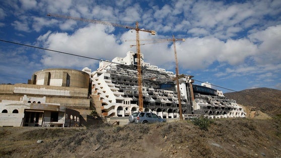 El hotel de El Algarrobico, 20 años de litigios de una construcción 'fantasma' dentro del Cabo de Gata