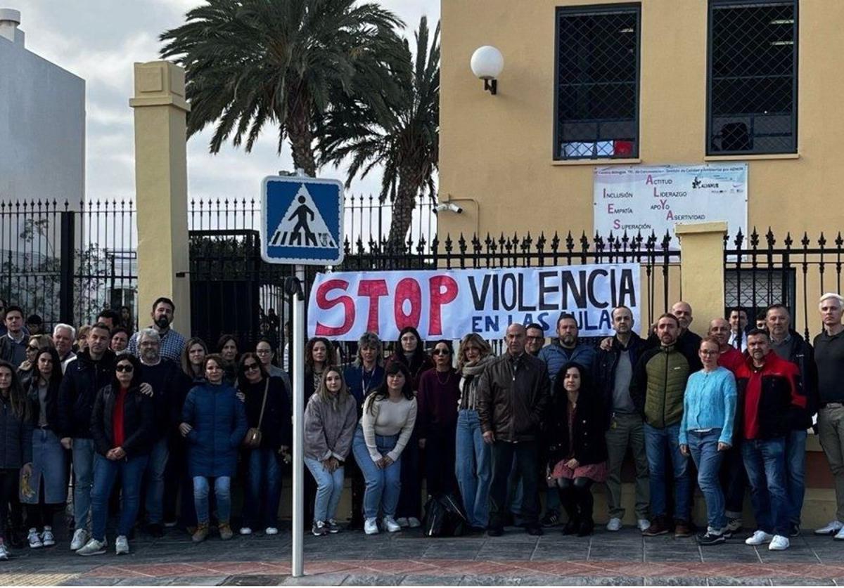 Profesores del IES Alyanub de Vera reclaman más seguridad tras la agresión a un docente por parte de un alumno