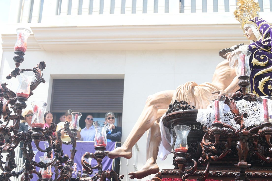 Emotivo Viernes Santo en Vera