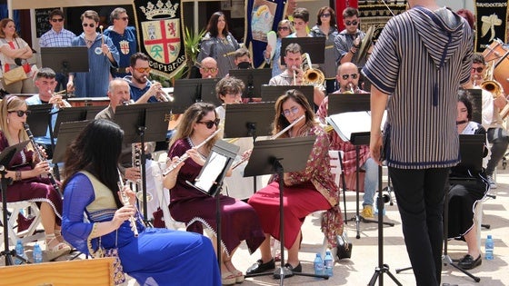 La música abre paso a las fiestas de moros y cristianos con el II Concurso 'Al-Mosaquer' en Mojácar