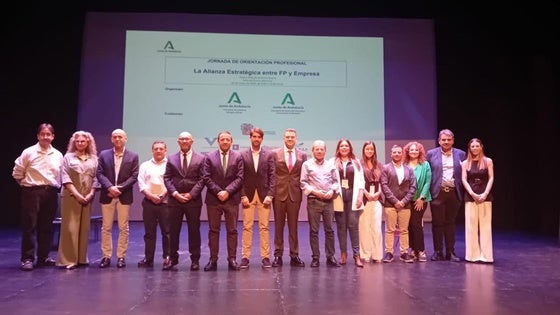 Huércal Overa celebra una jornada para orientar al alumnado sobre la rama industrial y energética