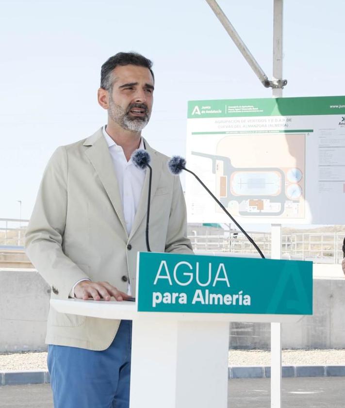 Imagen secundaria 2 - La Junta entrega la nueva depuradora al Ayuntamiento de Cuevas del Almanzora