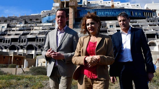 El PP de Carboneras cree que la ausencia del PSOE en el pleno de El Algarrobico «deja a Montero a los pies de los caballos»