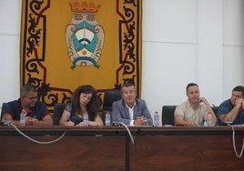 El alcalde de Carboneras en un pleno, de archivo.
