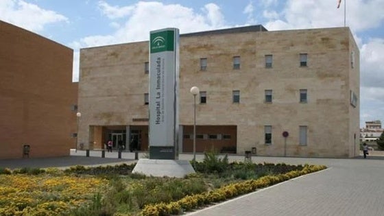 Evacúan a un migrante herido tras el desembarco de 18 personas en Pulpí y Cuevas del Almanzora