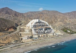 El TSJA insta a Carboneras a rectificar la publicación de El Algarrobico en el BOP por reparos de la Junta