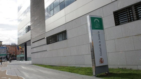 Dos años de cárcel por golpear a un hombre con la barra del sillín de una bici en Pulpí