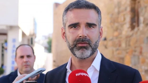 Fernández-Pacheco solicita al alcalde de Garrucha que se cumpla el acuerdo de investidura