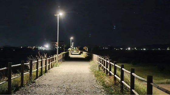 Más farolas solares para dar luz a la Vía Verde de Huércal-Overa