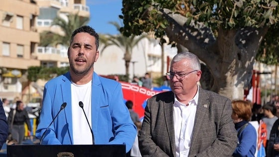 Pedro Zamora dimite como alcalde de Garrucha para ceder el cargo  Álvaro Ramos