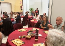 El público toma parte de los showcookings.