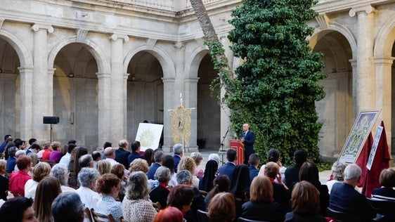 La Catedral arropa la historia y la fe de Vera con la puesta de largo del Centenario de su Patrona