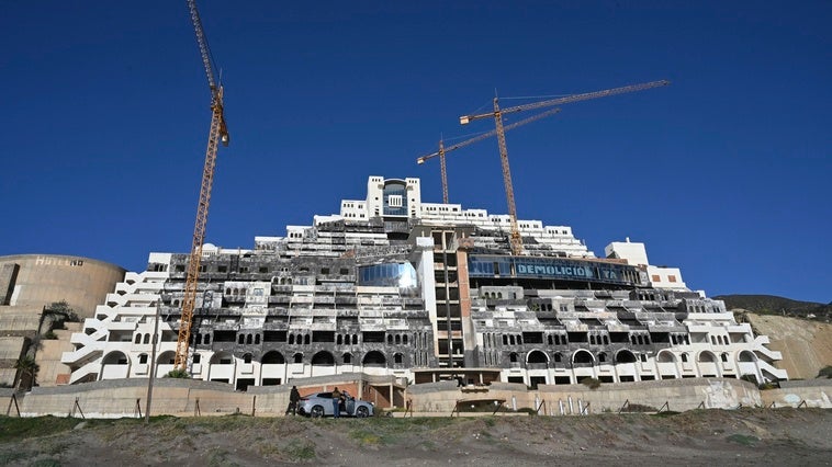 Carboneras llevará otra vez a votación en pleno la licencia de El Algarrobico el 7 de julio