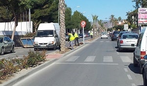 Continúan los arreglos de mejora de la mediana de la Avenida Guillermo Reina