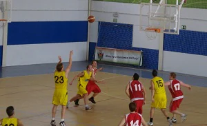 Victoria del Club de Baloncesto Pulpí que reabre la posibilidad de jugar los play-off