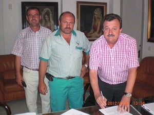 Firma del contrato para el inicio de las obras de construcción del 'Jardín Botánico del Término Municipal de Pulpí'