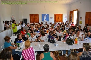 Levante ‘en red’,‘abre por vacaciones’ y promociona la actividad local