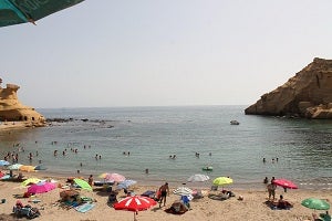 La Playa de “Los Cocedores”, la última de Almería y la primera de Andalucía, para bañarte y sentirte en otro mundo