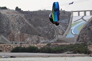 El Canal de Remo se llena de vida con el único cableski de la provincia