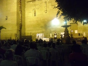 Ópera Duende abre los Festivales de Arte en la Plaza Mayor de Vera