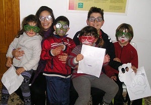 Los más pequeños de Pulpí comenzaran a vivir el “CARNAVAL 2013”, participando en el taller para la realización de Caretas y Maquillaje de Carnaval.