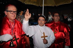 “Los ganchos” y la Peña “Anamnesis” fueron los triunfadores del CARNAVAL DE PULPÍ 2.013, en el que más de 4.000 personas presenciaron y disfrutaron del Gran Desfile
