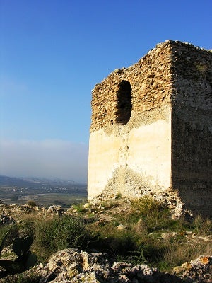 800 años que se ‘caen’ con el Castillo de Overa y su abandono