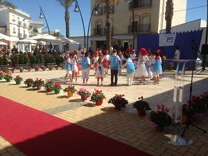 Palomares celebra la I Muestra de Danzas Interculturales