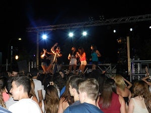Cientos de jóvenes ponen ritmo al segundo festival huercalense DeJHO