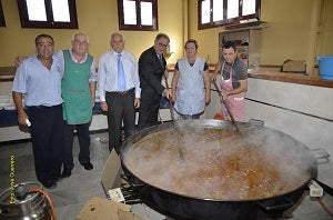 La Comida Homenaje a la Tercera Edad abre las fiestas de San Diego de Cuevas