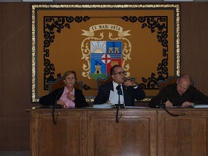 Los presupuestos de 2014 permitirán un superávit de 200.000 euros en Garrucha