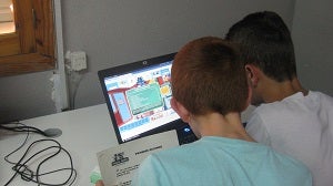 Jóvenes del Levante desarrollan habilidades emprendedoras a través de un videojuego