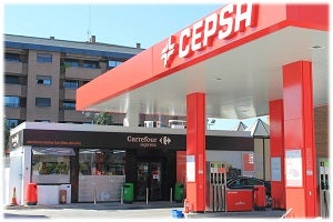 La estación de servicio de CEPSA en Mojácar abrió el primer Carrefour Express de Almería