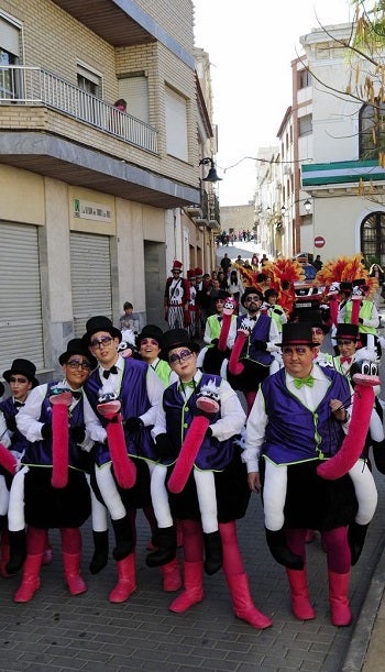 Cuevas celebró por todo lo alto el II Día de Convivencia del Carnaval Provincial