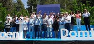 Domingo Fernández se presenta con un equipo que seguirá trabajando por los vecinos